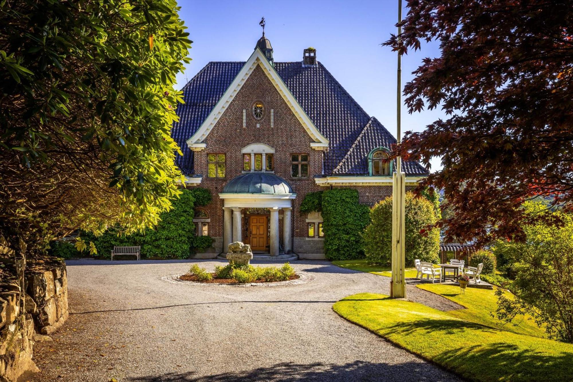 Luxury Historic Villa With Private Coastline