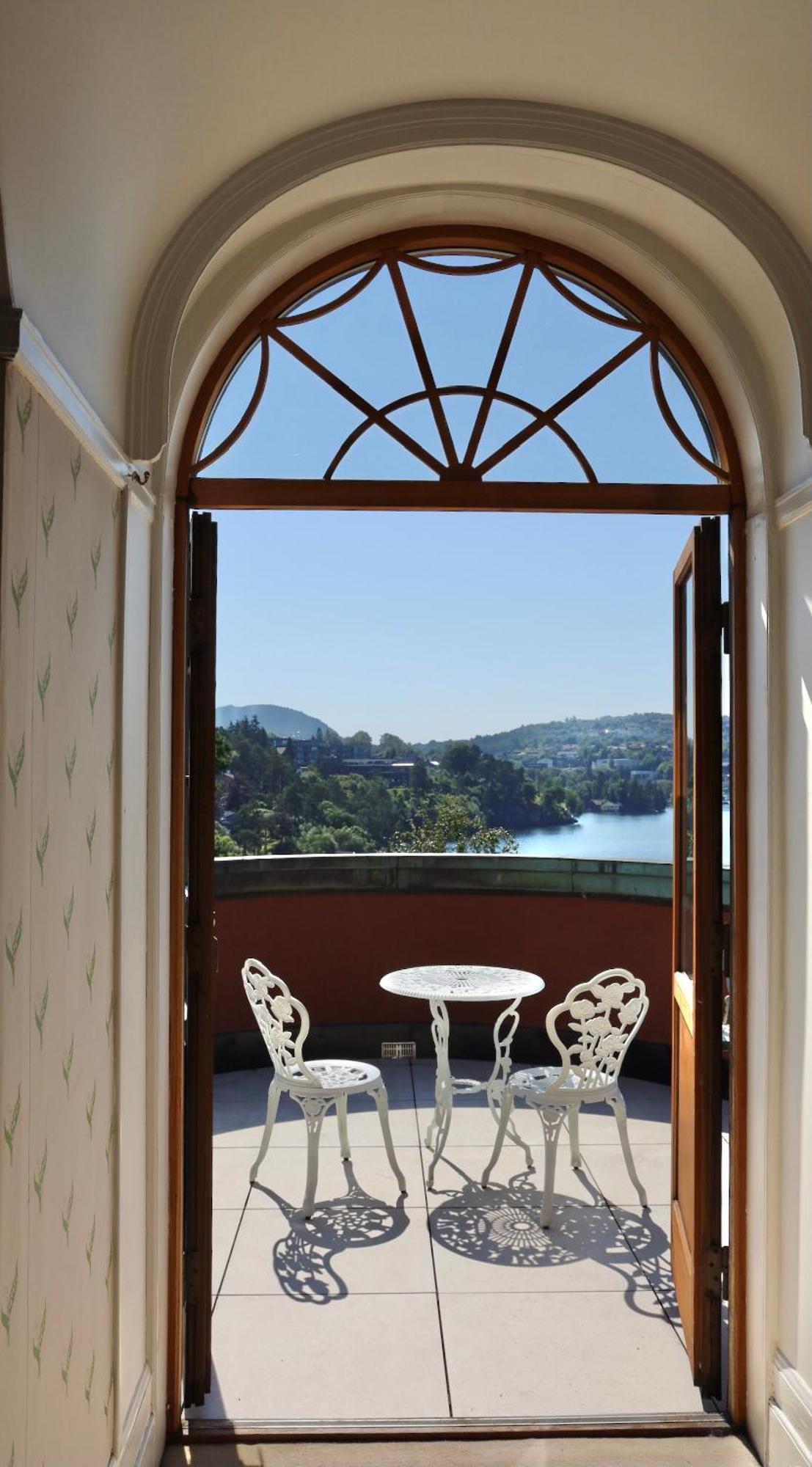 Luxury Historic Villa With Private Coastline Bergen