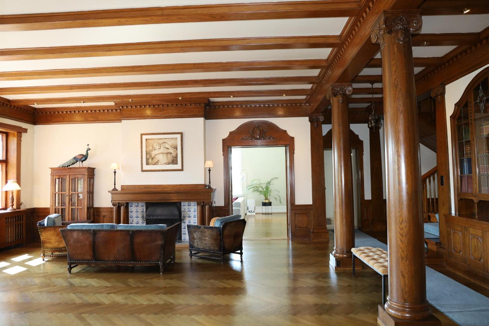 Luxury Historic Villa With Private Coastline Bergen